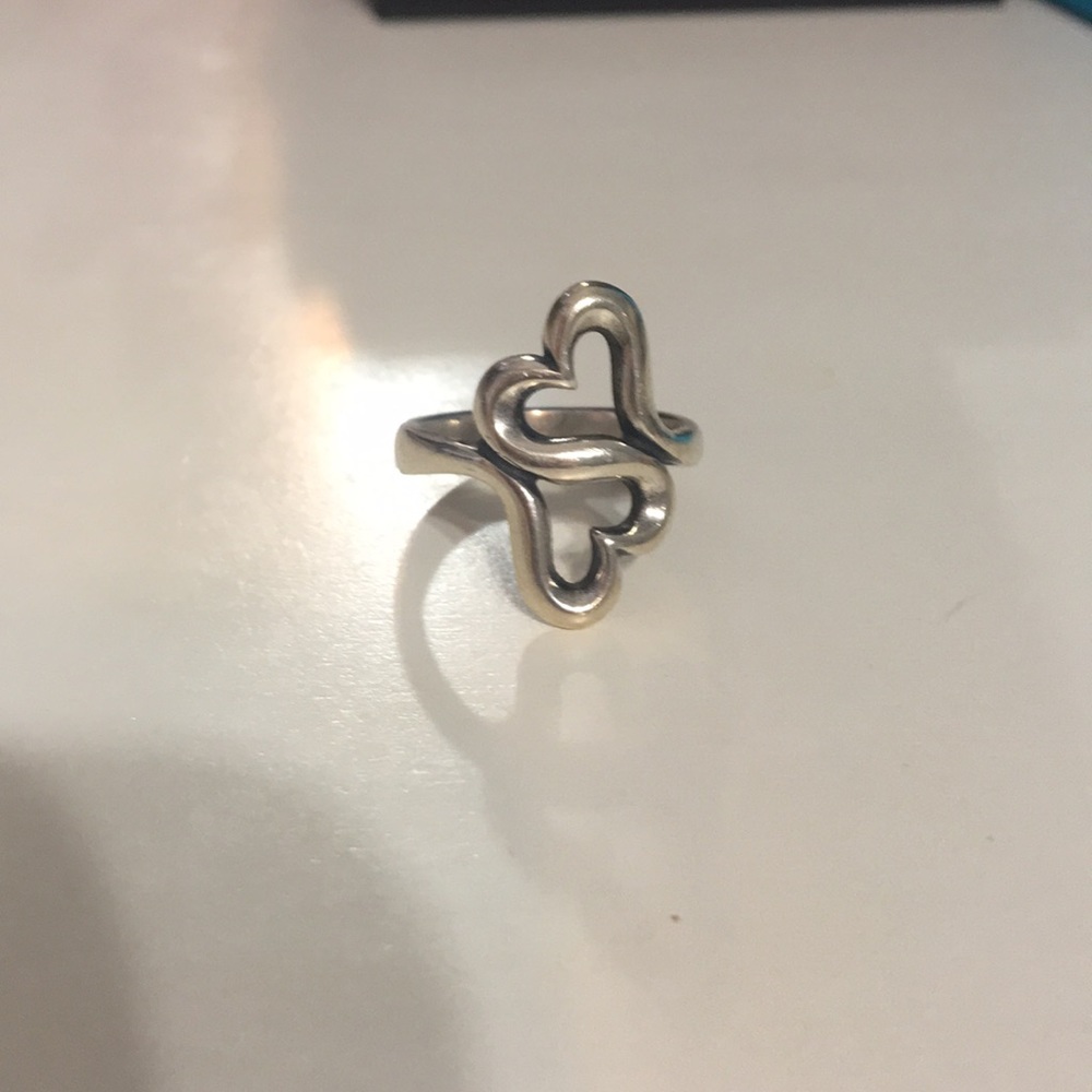 Double heart James Avery ring